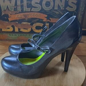 Vera Wang Princess Patent Heels-Womens Size 10-Dark Blue Stiletto Pumps With Bow